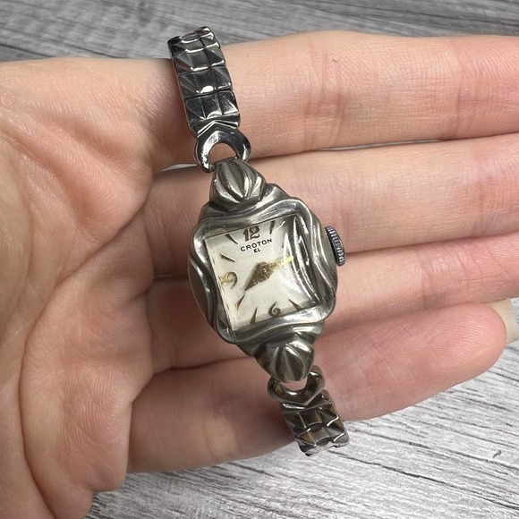 Silver Tone Dainty Watch Croton Minimalist Old Money Aesthetic main image 4